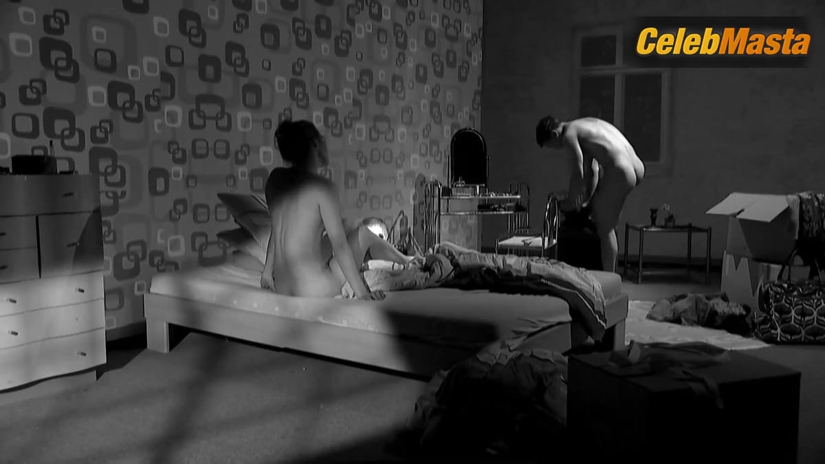 Luise Heyer Booty, Tits Scene from Harte
