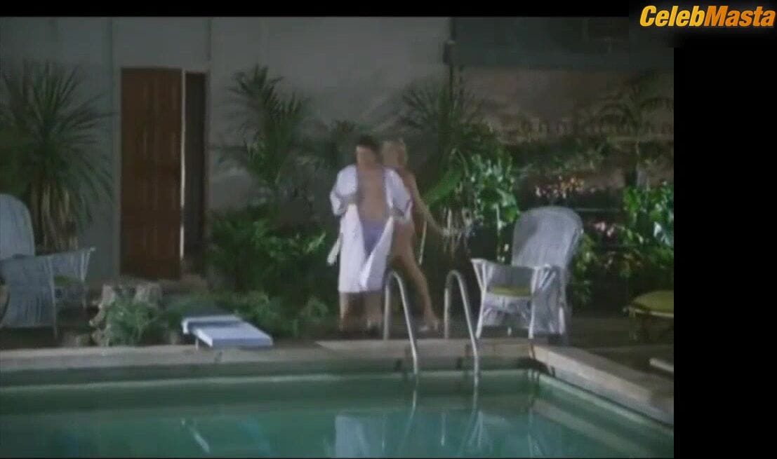 Gloria Guida Sexy Scene from La casa stregata