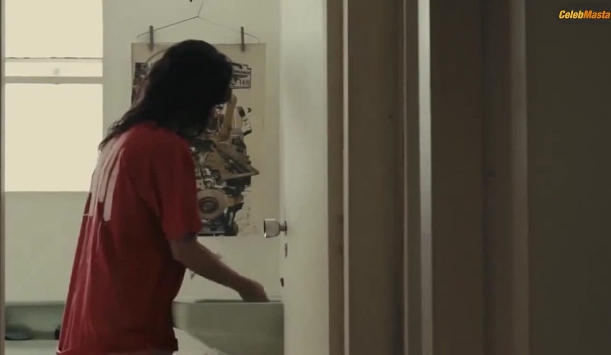 Alice Braga's Sexy Scene in Uma Vida Inteira