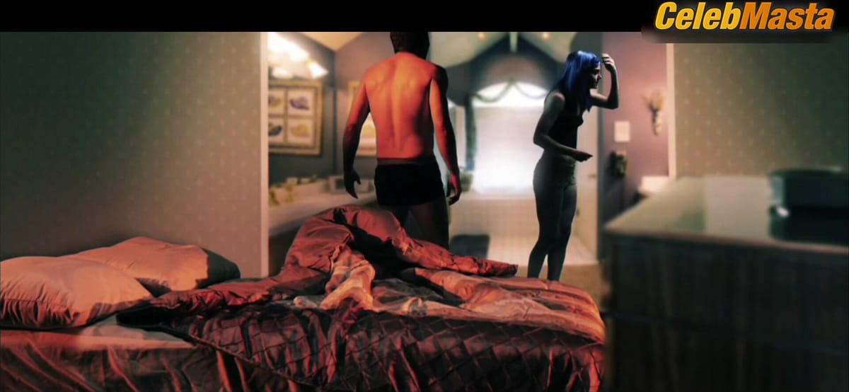 Dominique Swain Underwear Scene from 2177 The San Francisco Love Hacker Crimes
