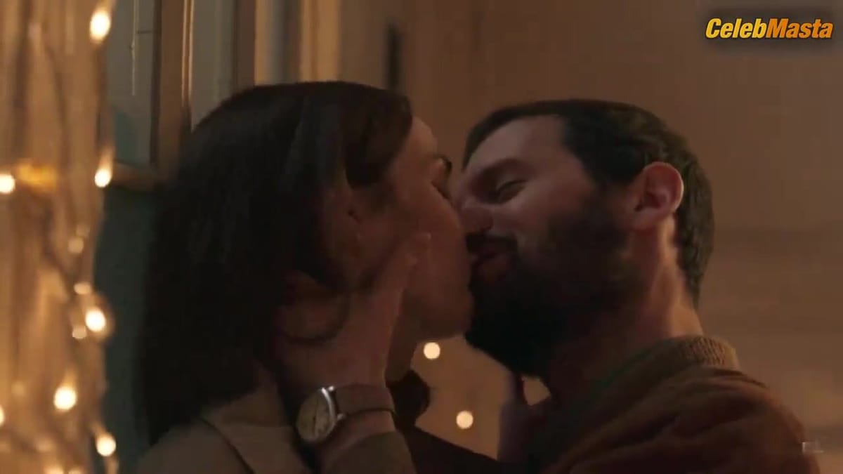Camille Lou's Tits Scene in Je Te Promets
