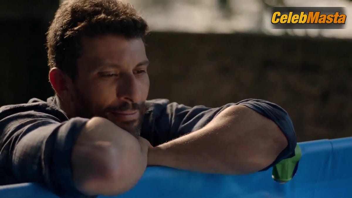 Rafaela Mandelli's Sexy Scene in Intimidade Entre Estranhos