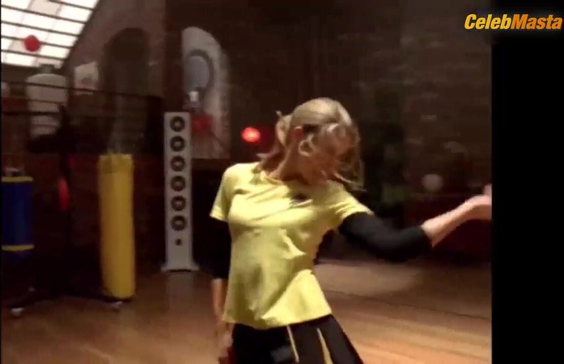 Anna Hutchison's Sexy Scene from Power Rangers Jungle Fury