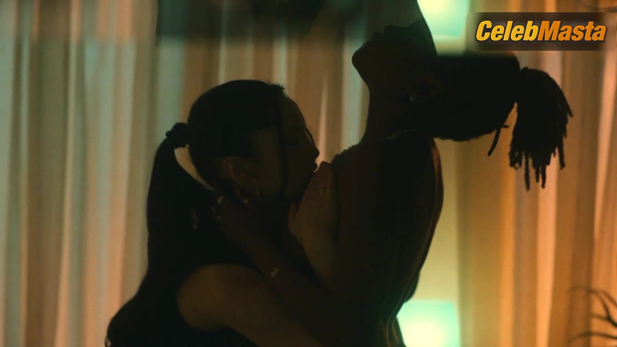 Lola Le Lann and Tracy Gotoas Tits, Lesbian Scene in Ganglands