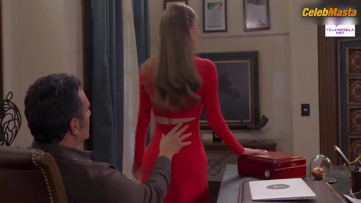 Marlene Favela Booty, Tits Scene in La Desalmada