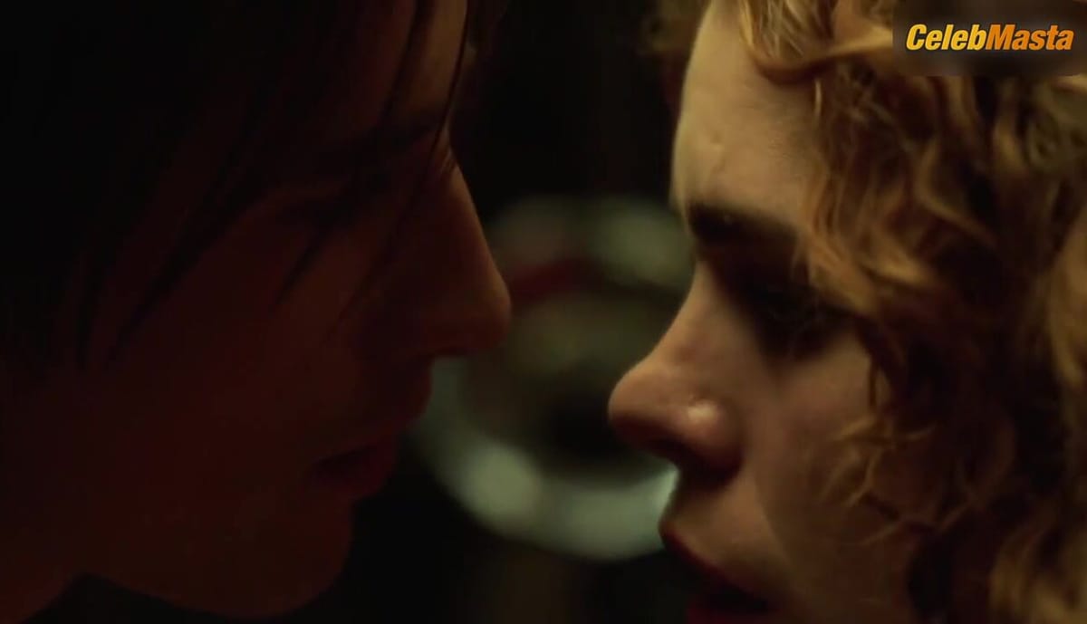 Billie Piper Flaunts Butt, Boobs Scene in Penny Dreadful