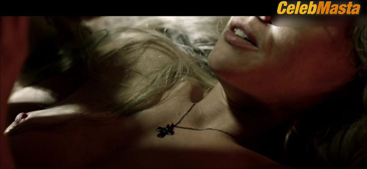 Loes Haverkort Tits Scene in Redbad