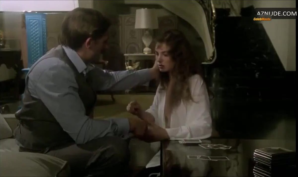 Jane Birkin Boobs Scene in Sept morts sur ordonnance