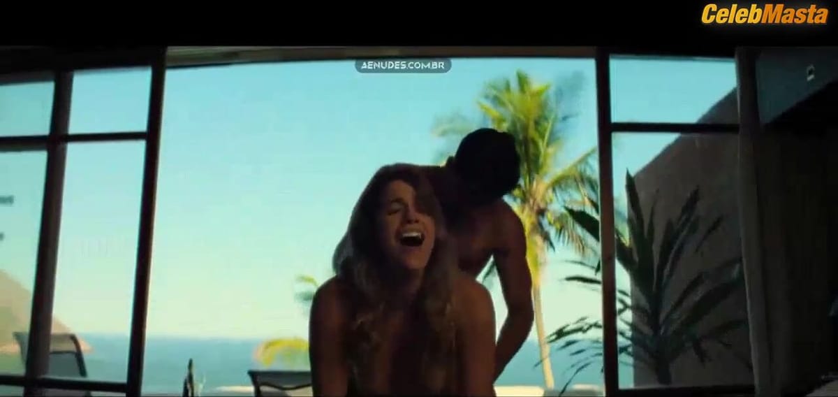 Maria Bopp's Sex Scene in Vidas Bandidas