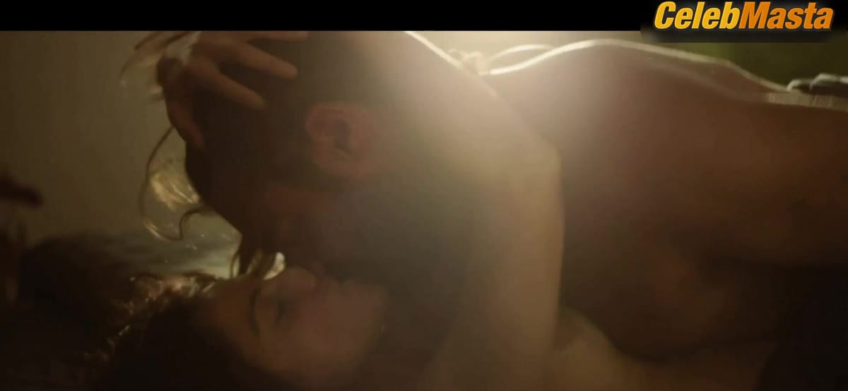 Carolina Chalita Tits, Ass Scene from Agua na Boca