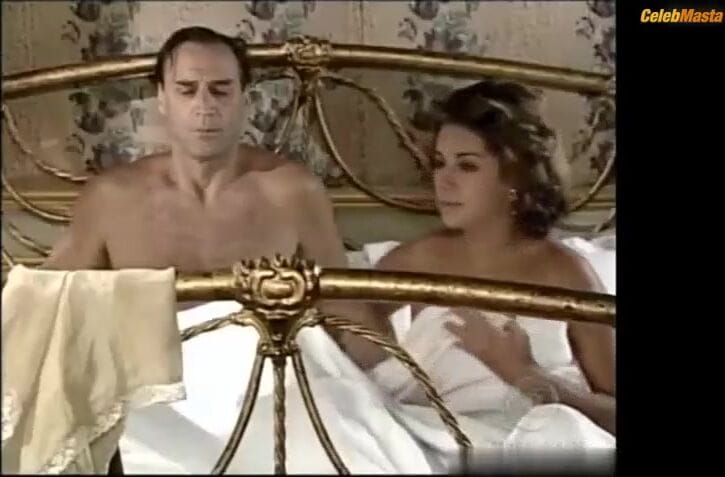 Fernanda Paes Leme's Sex Scene in Um So Coracao