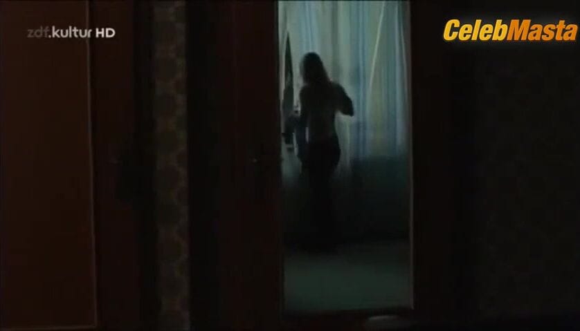 Anna Maria Muhe Underwear Scene from Sieh Zu, Dass Du Land Gewinnst