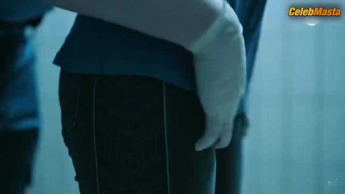 Nadja Sabersky Booty and Underwear Scene from Freund oder Feind. Ein Krimi aus Passau