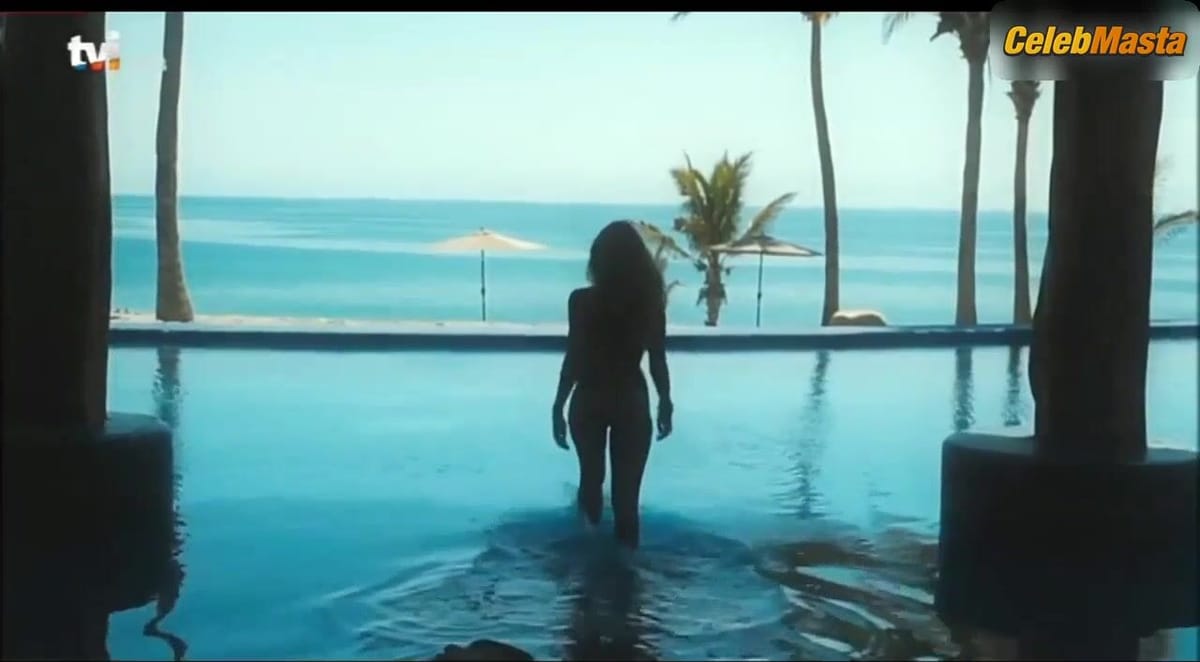 Kelly Bailey's Sex Scene in A Herdeira