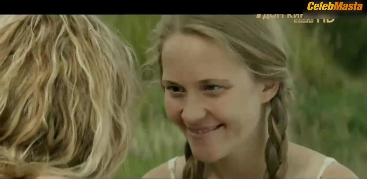 Irina Starshenbaum Tits Scene in Chyornaya Voda
