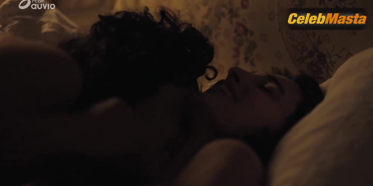 Barbara Pravi and Nine Marie d'Urso Lesbian, Booty Scene from Rebelle les aventures de la jeune George Sand