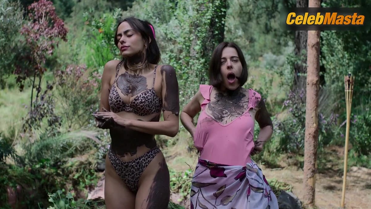 Paola Fernandez, Marcela Guirado and Veronica Bravo's Swimsuit Scene in Mama Drama