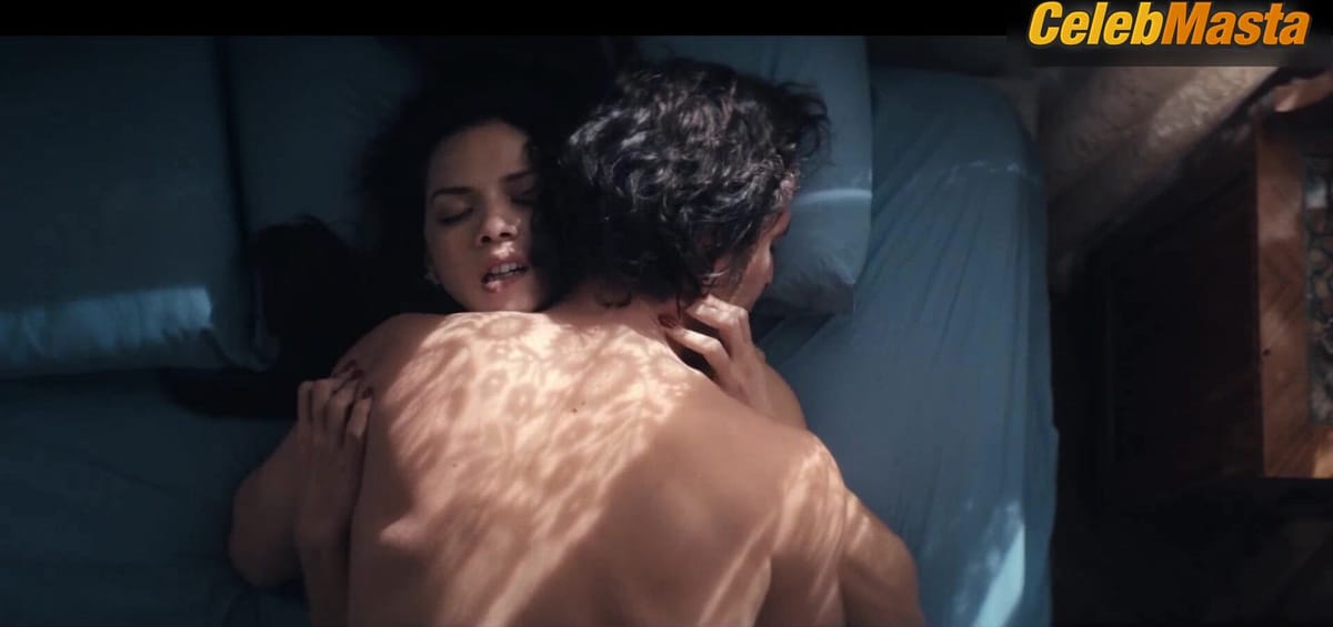Eylul Kandemir's Sexy Scene in Museum of Innocence
