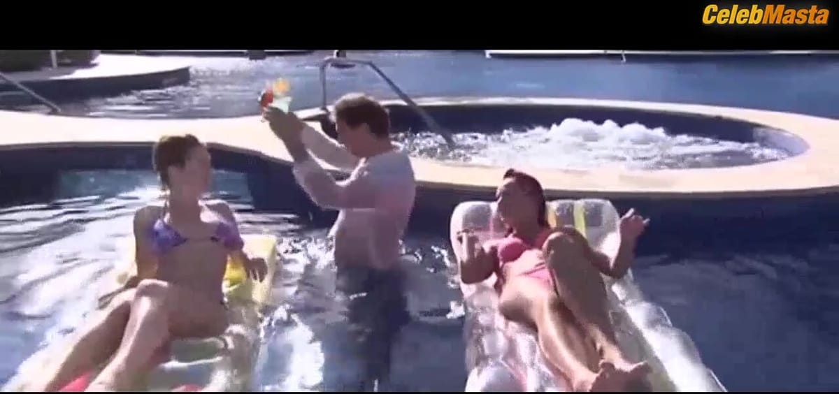 Anna Starshenbaum Swimsuit Scene from Zhenskaya Liga