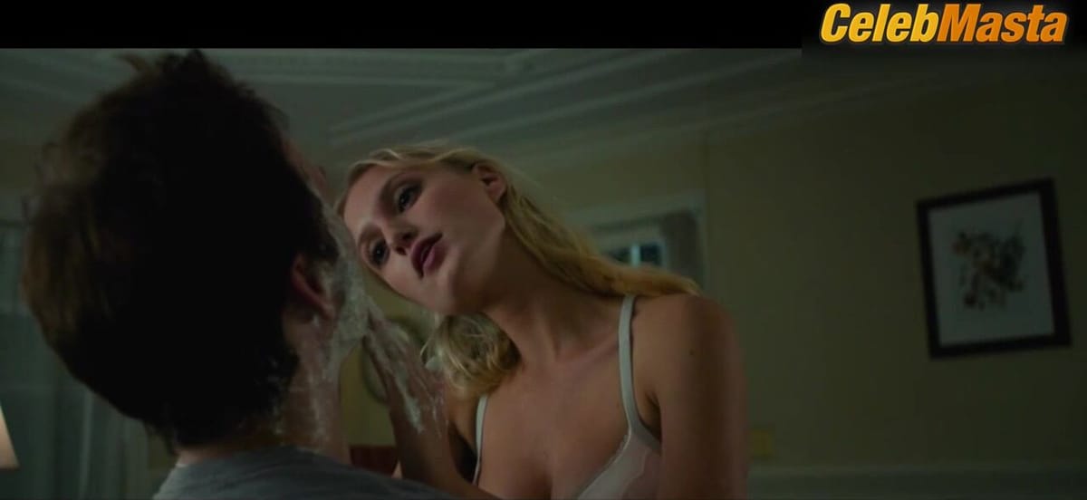 Lilly Englert's Underwear Scene in The Wilde Wedding