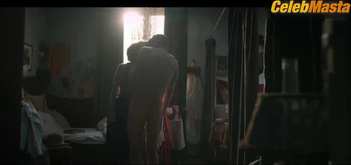 Liv Lisa Fries Boobs Scene in Bekenntnisse Des Hochstaplers Felix Krull