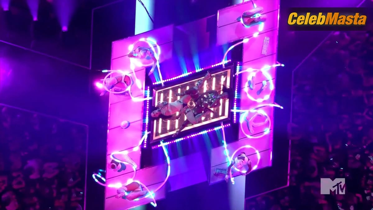 Katy Perry and Doechii's Lesbian Scene at Mtv Video Music Awards Show