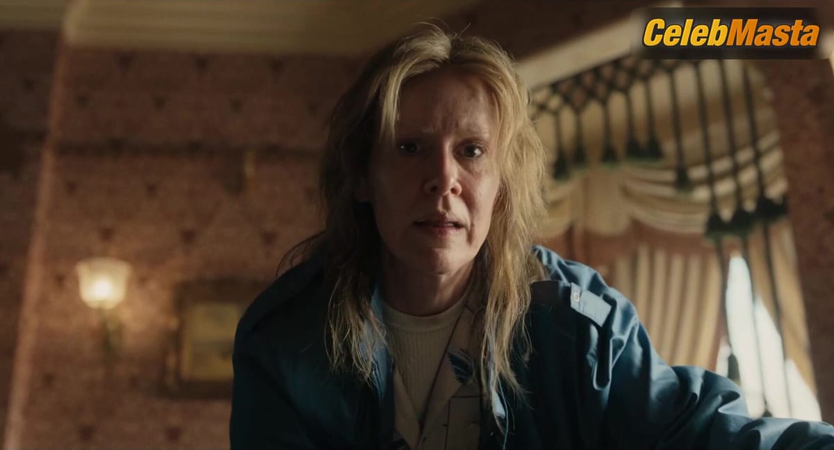 Jessie Lee and Sarah Paulson Share Lesbian Scene in Monsters