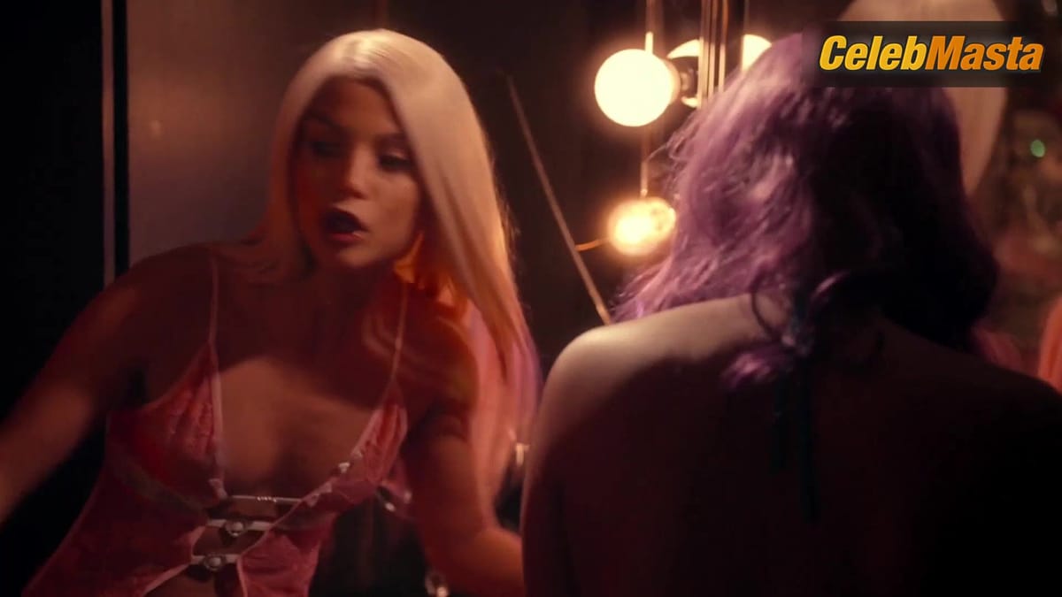 Monique MoMo Gonzalez and Justine Skye's Underwear Scene in Tales