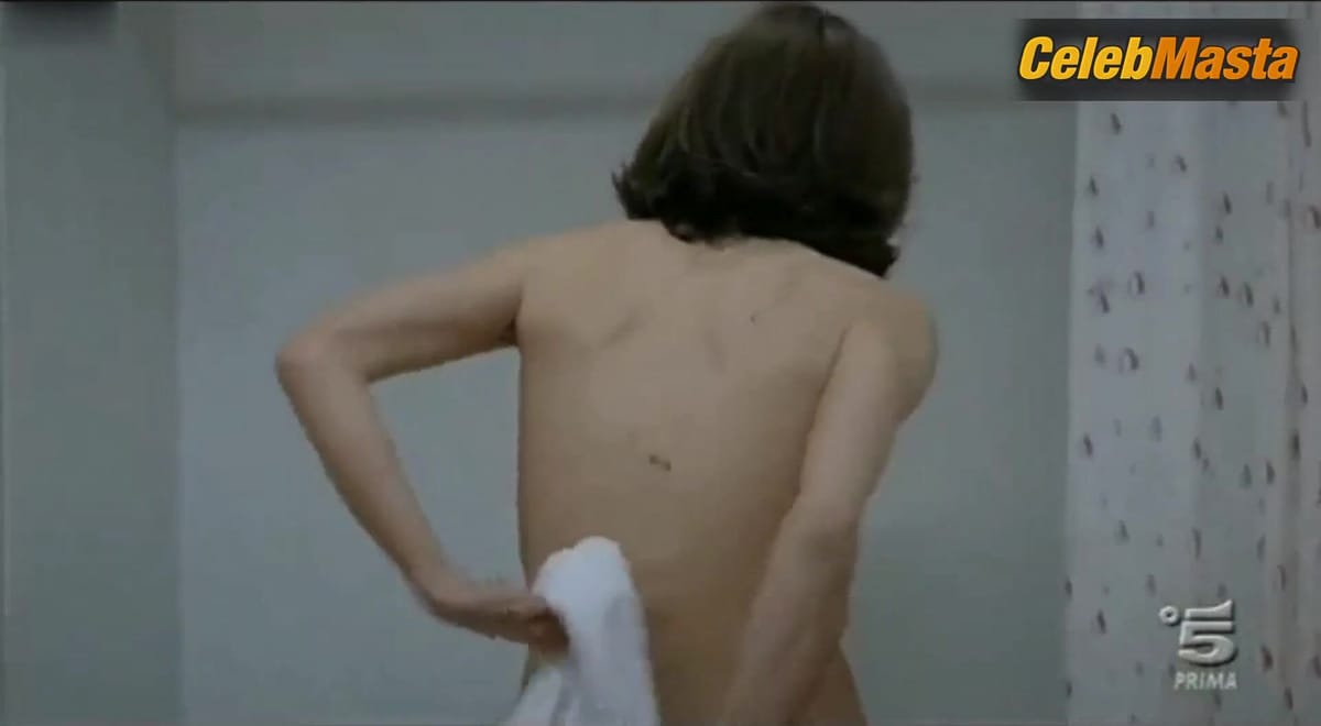 Ana Caterina Morariu's Sexy Scene from Intelligence - Servizi & Segreti
