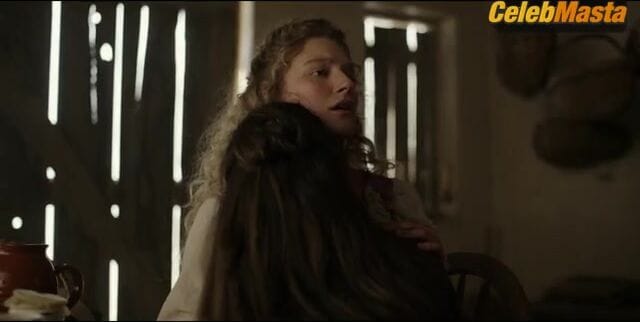 Julia Schlaepfer and Addison Timlin's Lesbian Scene from American Horror Stories