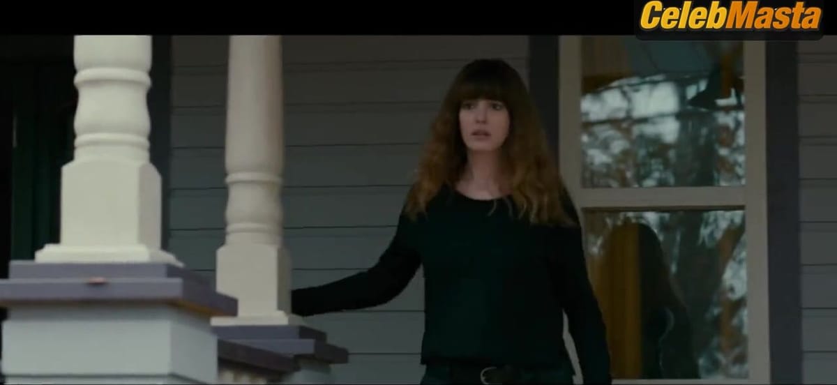 Anne Hathaway's Sultry Scene in Colossal