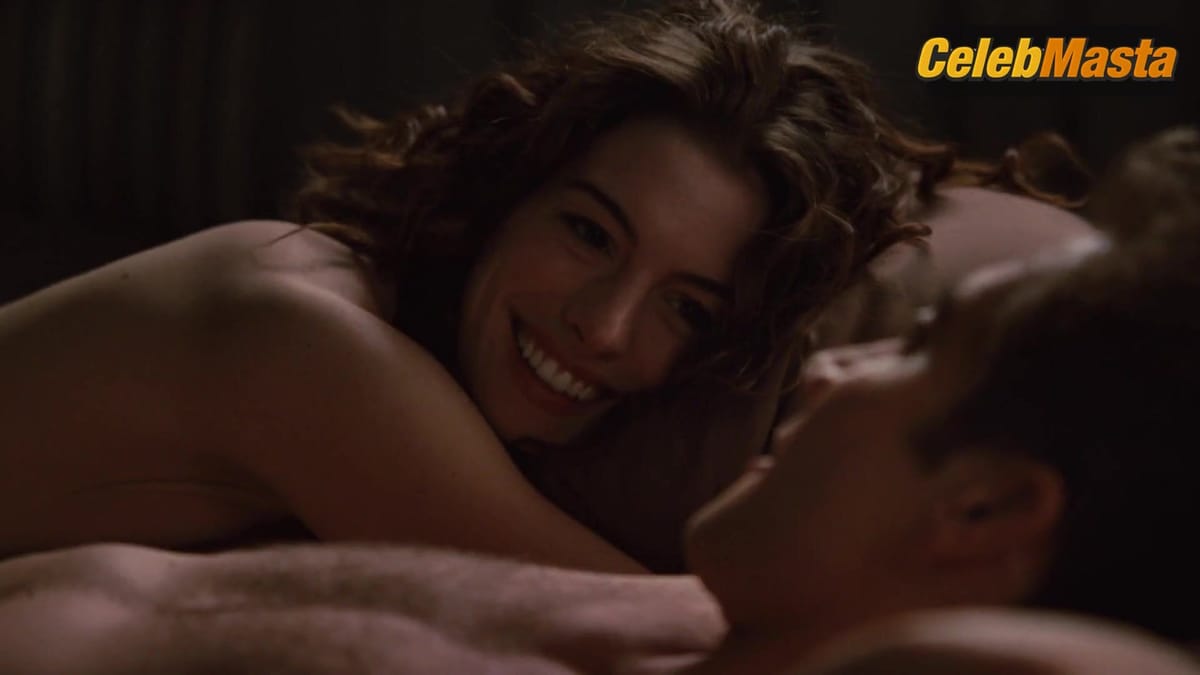Anne Hathaway in Love And Other Drugs (2010)