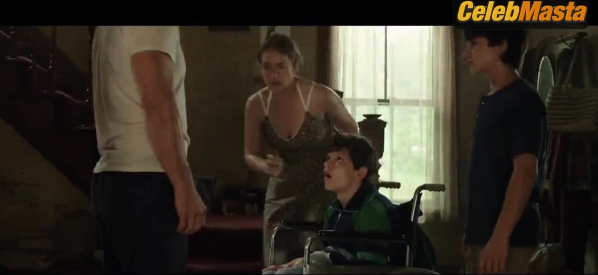 Kate Winslet's Seductive Scene in Labor Day