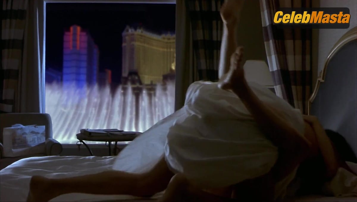 Annette Bening in What Planet Are You From? (2000)