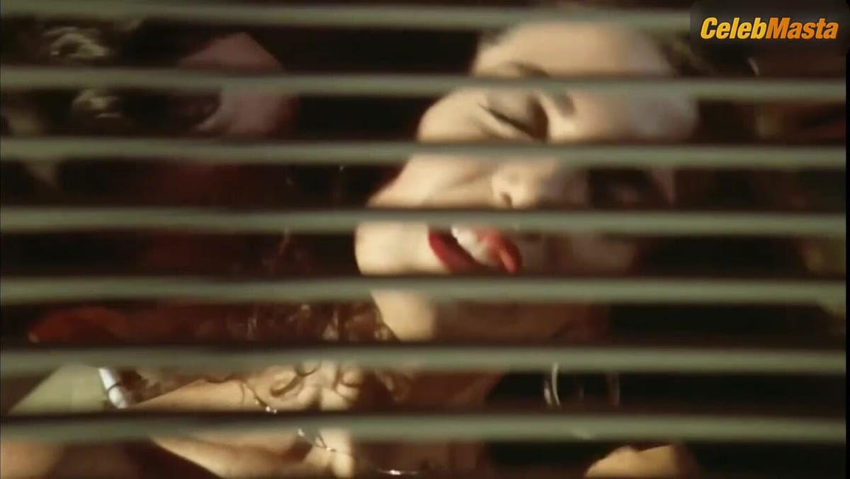 Carmen Di Pietro Tits Scene from Belle Da Morire