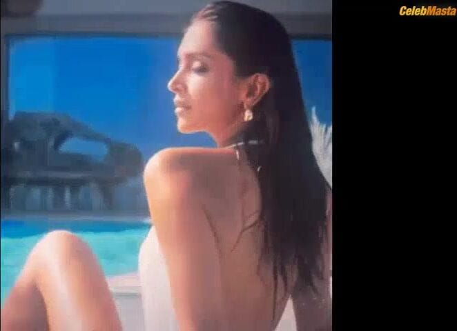 Deepika Padukone Booty, Tits Scene from Fighter