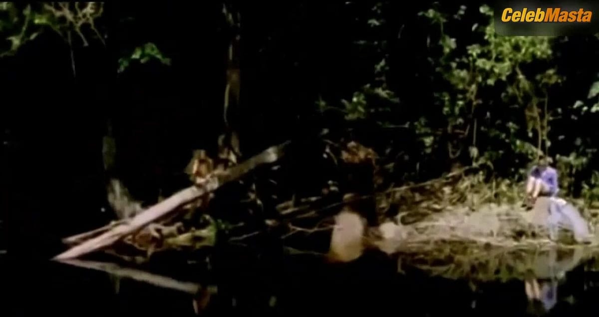 Sophie Duez Tits Scene from Aventurier Malgre Lui