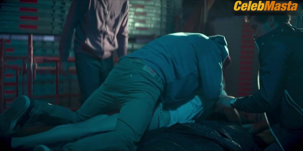 Antonia Giesen's Booty Scene in La Jauria