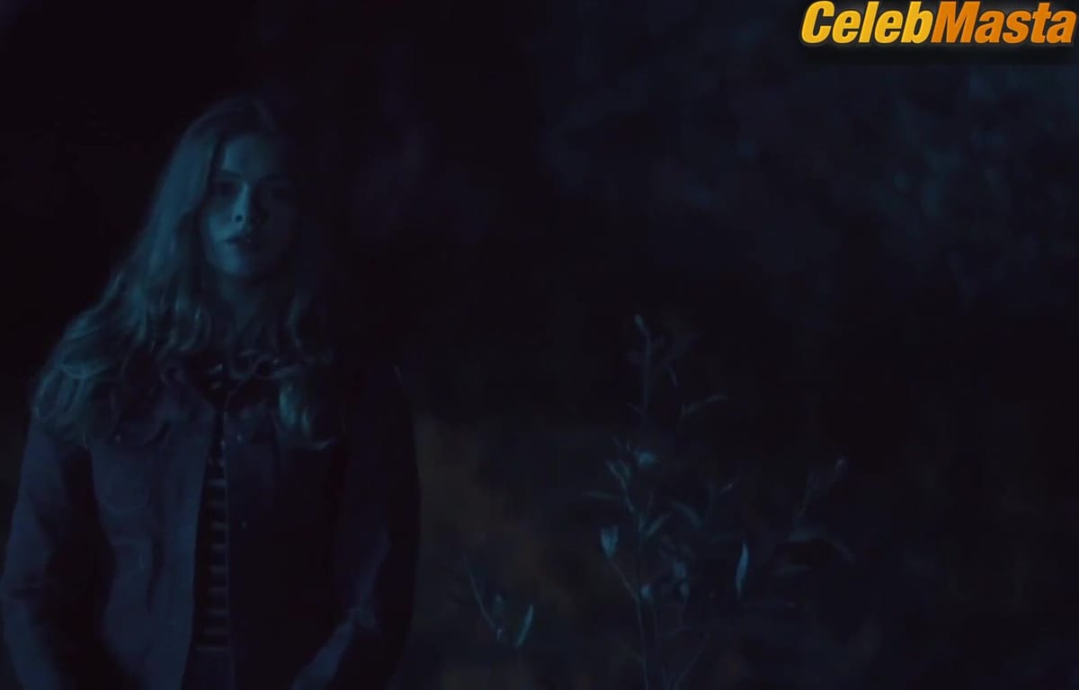 Grazyna Sobocinska and Agata Turkot's Sexy Scene in Motyw