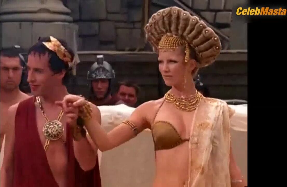 Alexandra Tydings Shows Boobs in Bikini Scene, Xena Warrior Princess