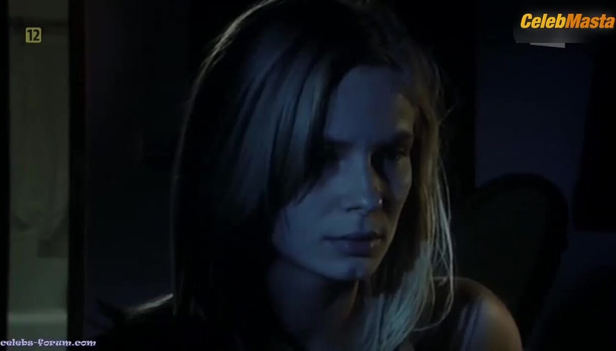 Magdalena Cielecka Ass, Tits Scene from Po Sezonie