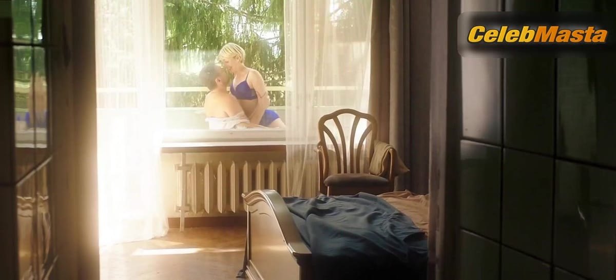 Viktoriya Tolstoganova's Sexy Scene from Above The Sky