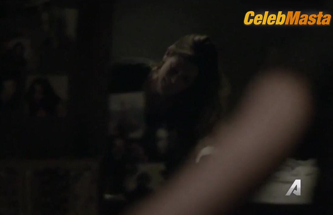 Ashley Greene and Eve Harlow's Lesbian Scene in Rogue