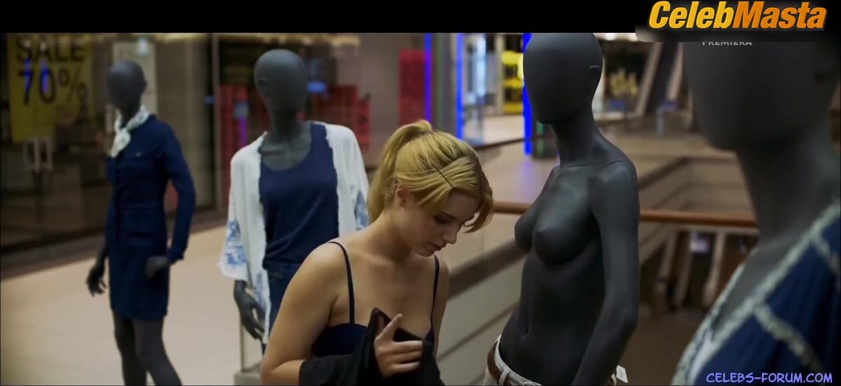Michalina Olszanska Tits, Underwear Scene from The Son Of Snow Queen