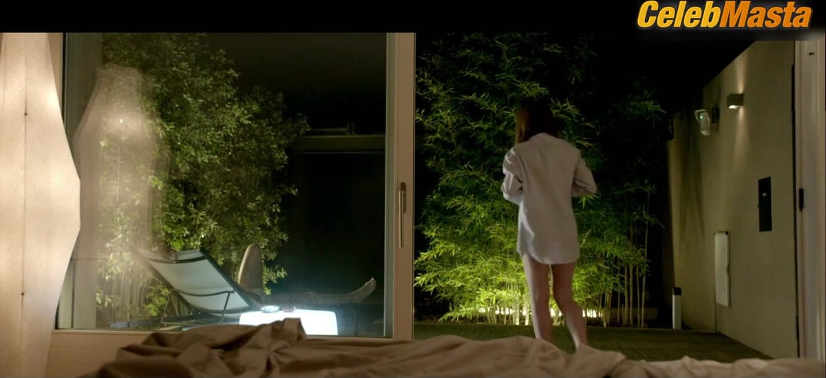 Valentina Romani's Sexy Scene from One Kiss