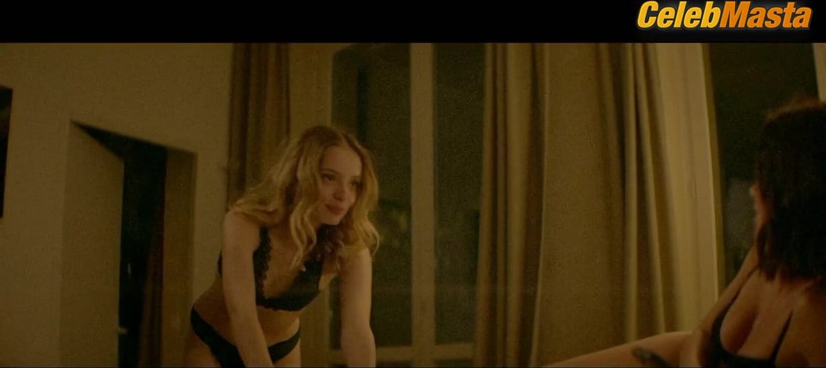 Cassandra Naud and Lisa Delamar Lesbian, Underwear Scene from Influencers