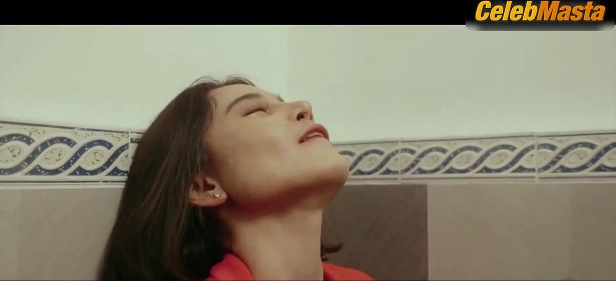 Allison Smith's Sexy Scene in Pukpok