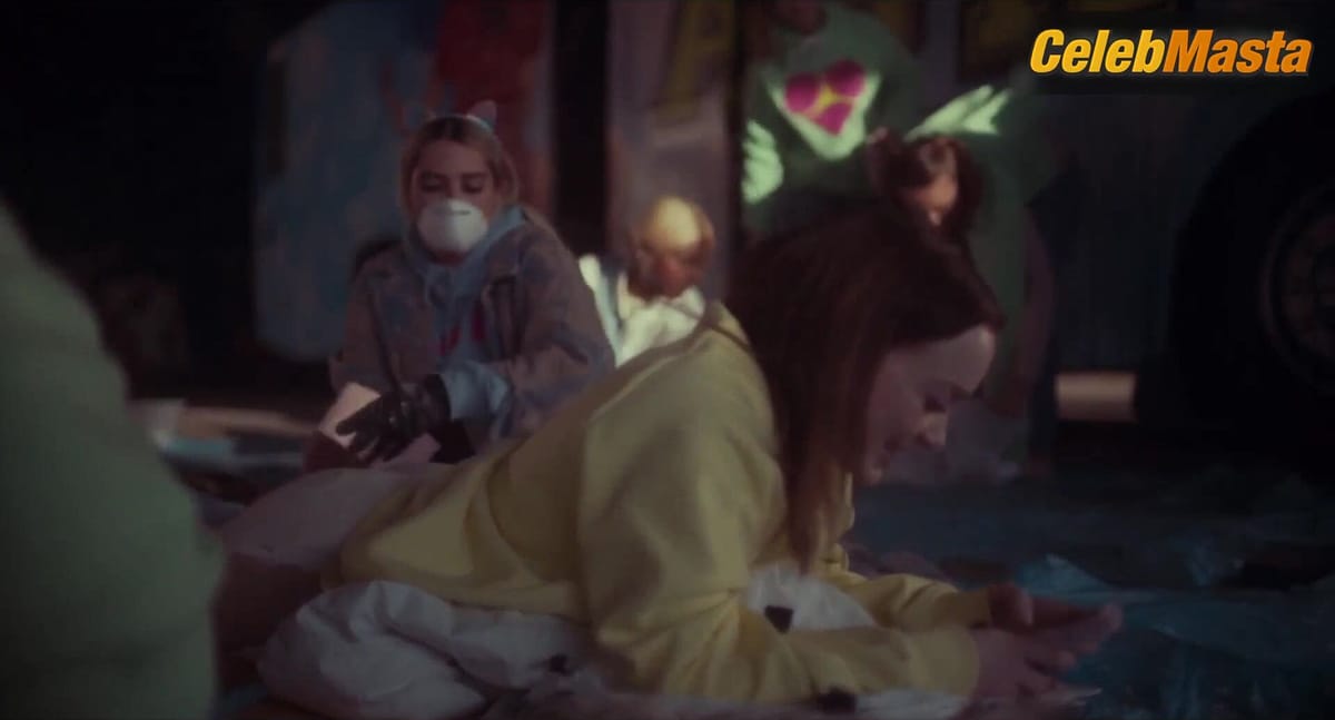 Happy Jankell, Amalia Holm, Sofia Tjelta and Rikke Jacobsdatter's Booty Scene in Delete Me