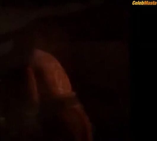 Giovanna Antonelli Flaunts Boobs Scene in A Casa Das Sete Mulheres