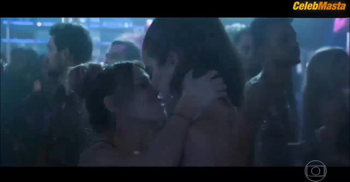 Fernanda Marques Lesbian Sex Scene from A Formula